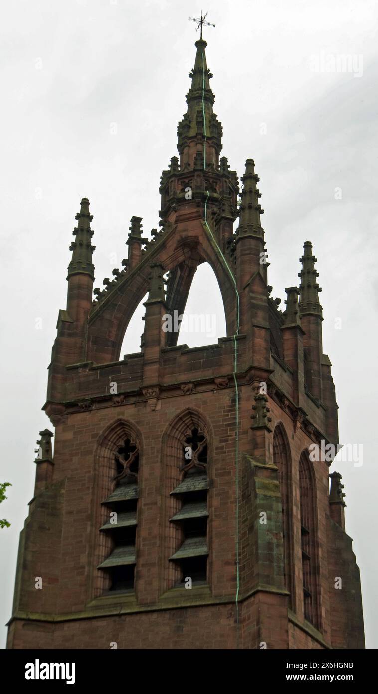 Church Tower, Kelvinbridge Parish Church; Glasgow; Schottland, Vereinigtes Königreich - Roter Sandstein, neogotische Gebäude, Stockfoto