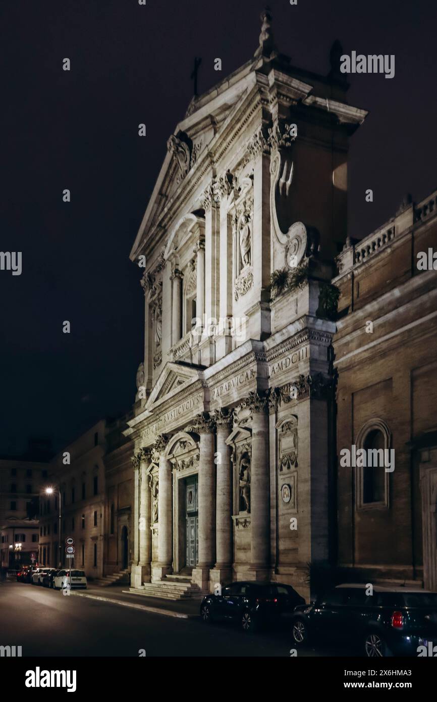 Die Kirche der Heiligen Susanna in den Diokletian-Bädern, eine römisch-katholische Pfarrkirche auf dem Quirinal-Hügel in Rom, Italien. Stockfoto