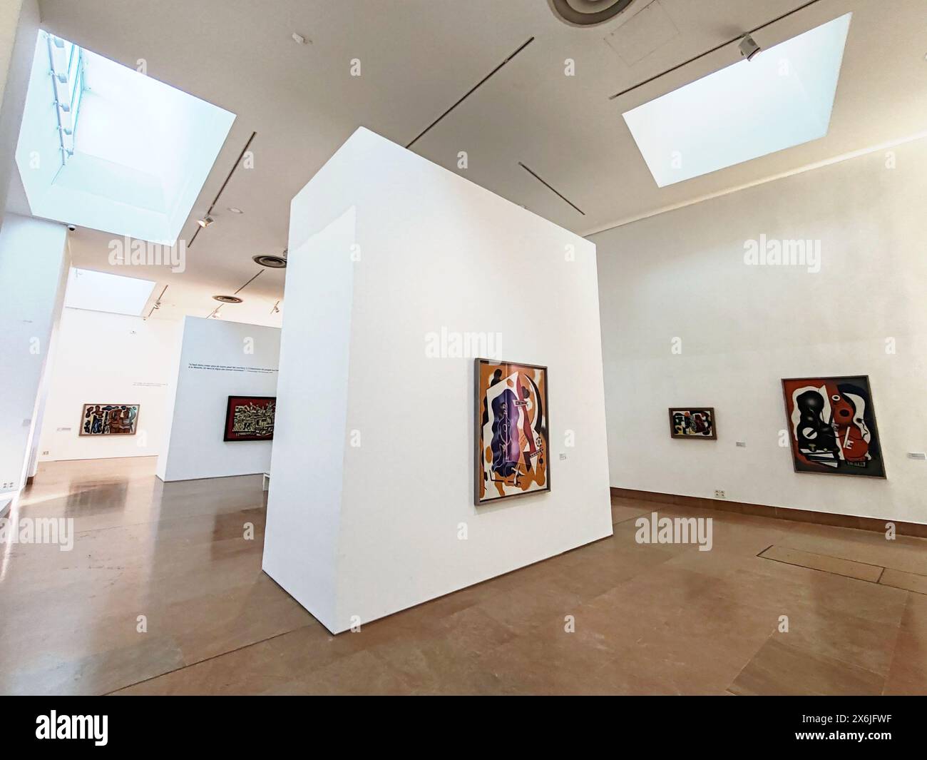 Biot, Frankreich - 4. Dezember 2023: Im Fernand Leger Nationalmuseum in Biot Stockfoto