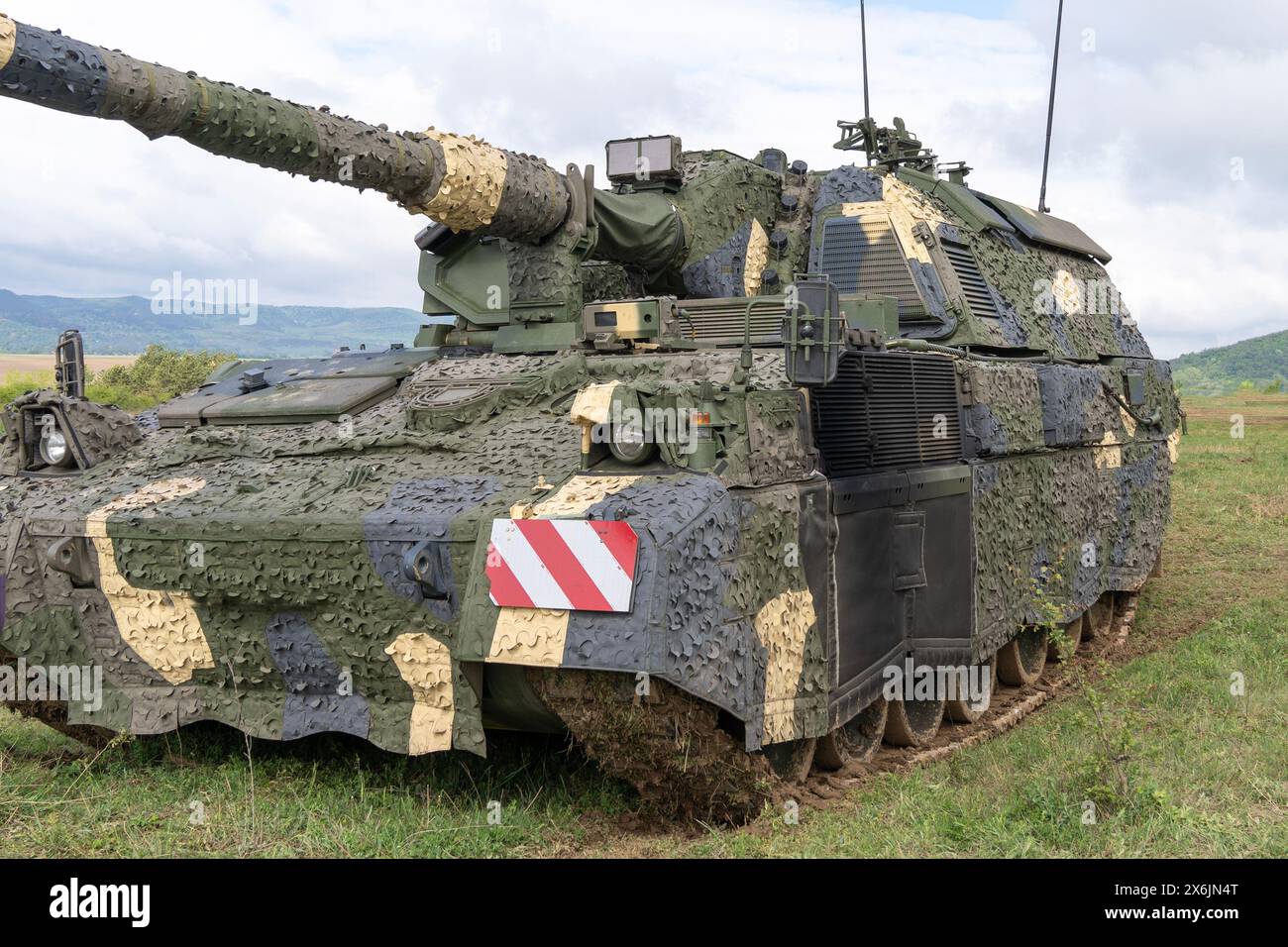Panzerhaubitze 2000 (PZH 2000) gepanzerte Haubitzer, deutsche 155 mm selbstfahrende Haubitzer Stockfoto