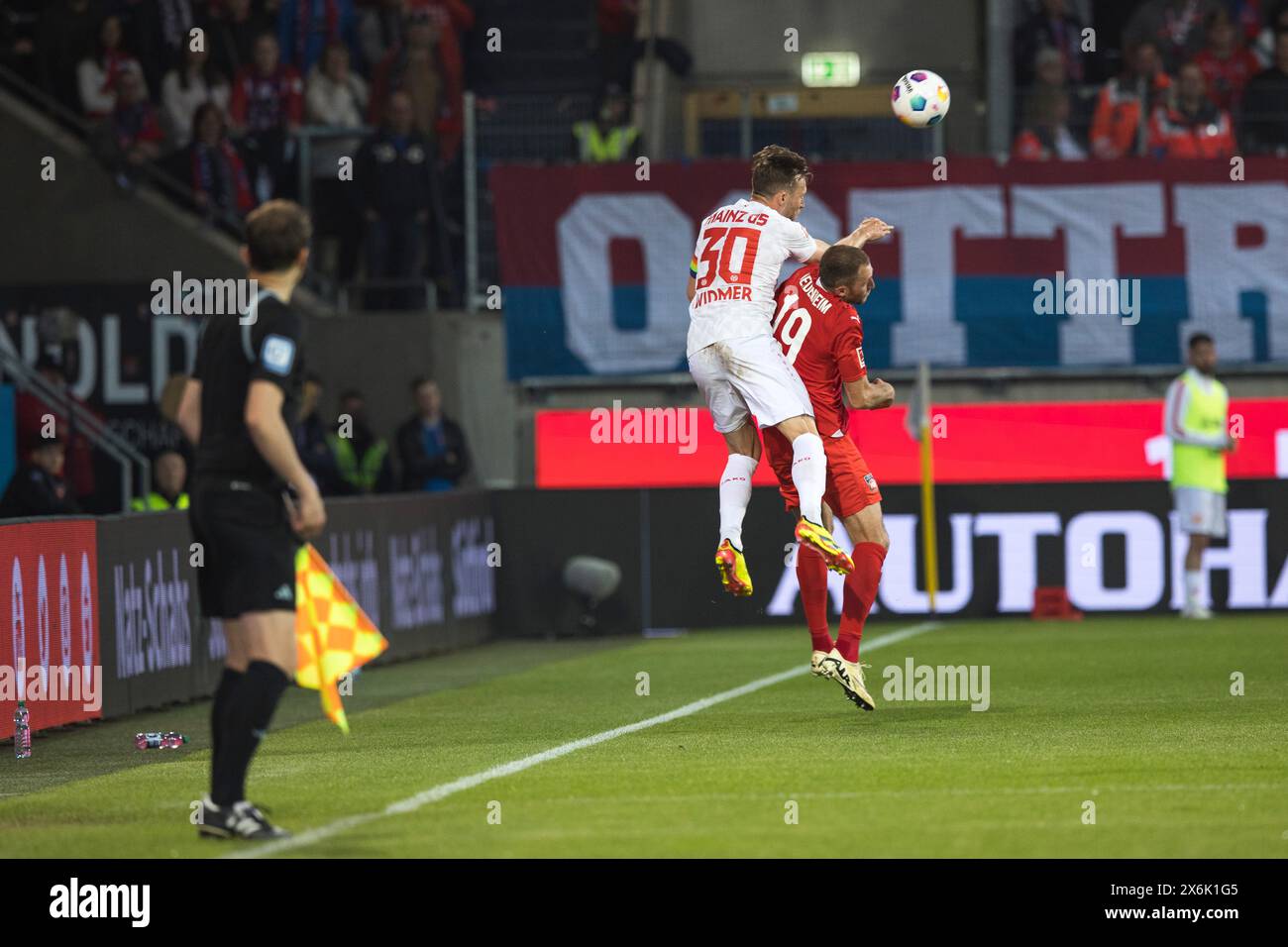 Fußballspiel, Kapitän Silvan Dominic WIDMER 1. Der FSV Mainz 05 verließ im Headerduell und Luftkampf mit Jonas FOeHRENBACH 1.FC Heidenheim, verließ die Stockfoto