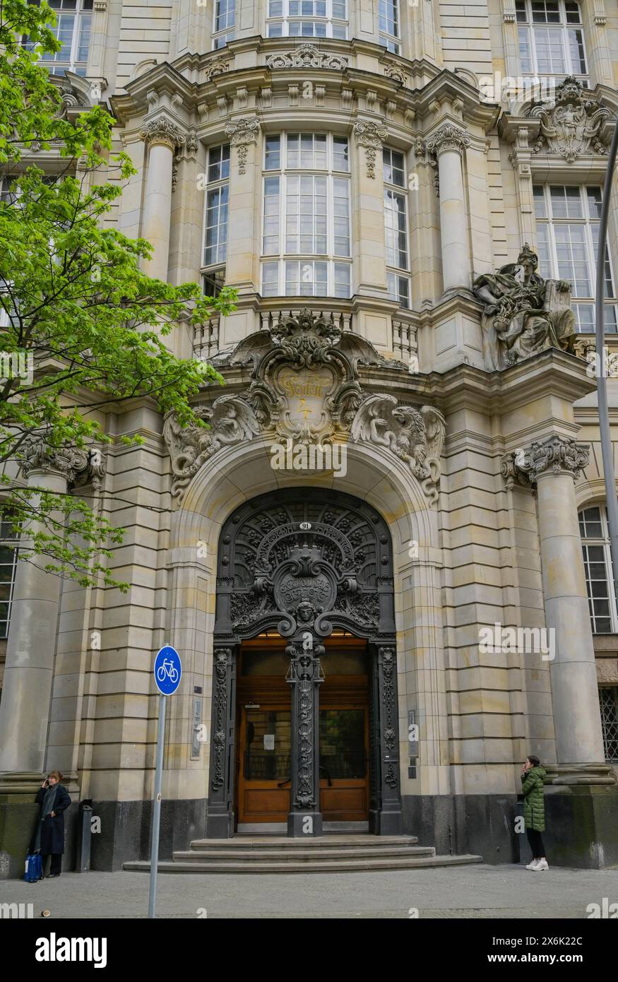 Portal 4, Eingang des Strafgerichts Turmstraße, Moabit, Mitte, Berlin, Deutschland Stockfoto