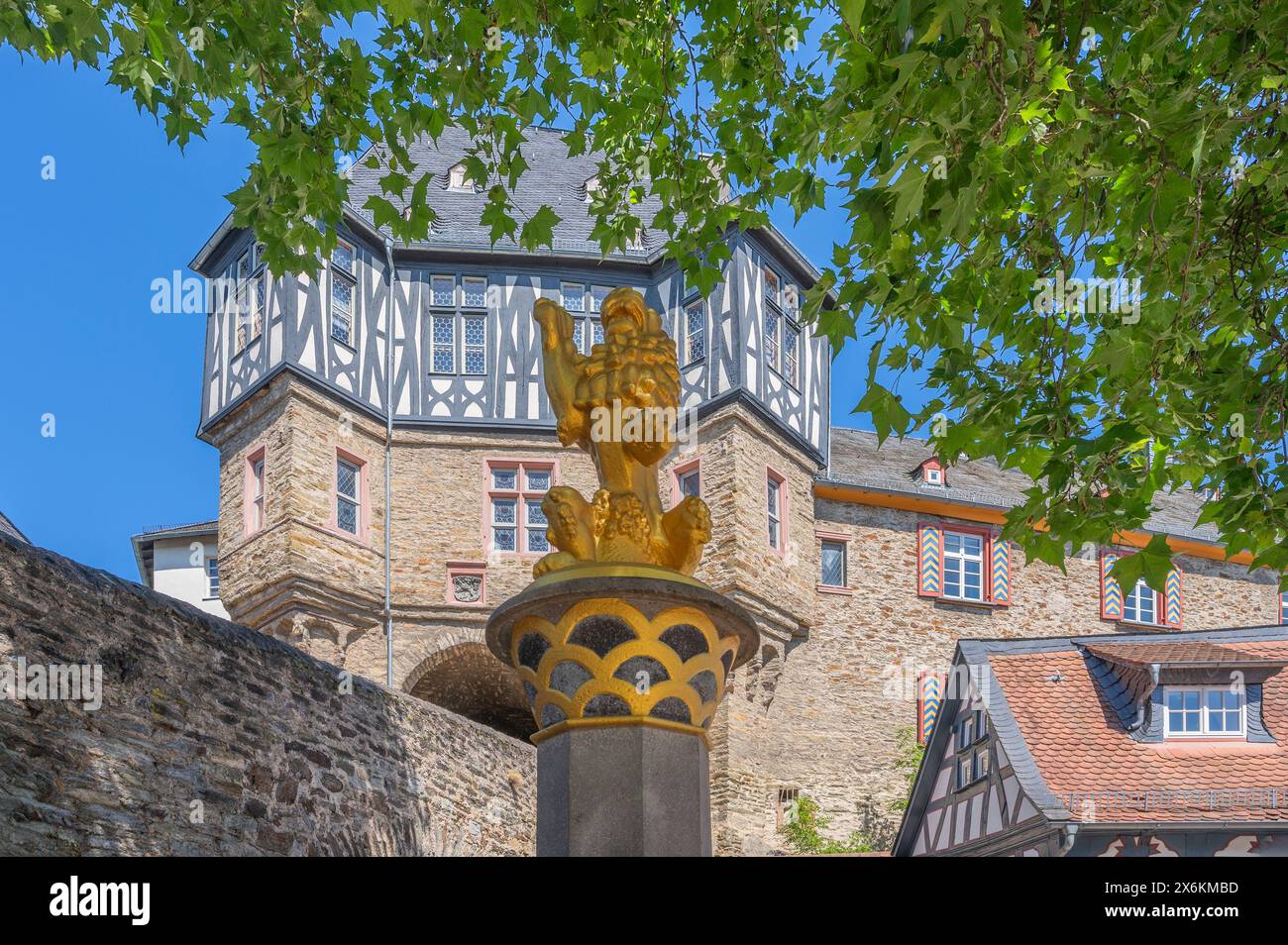 Bogenbau am König-Adolf-Platz, Idstein, Taunus, Hessen, Deutschland Stockfoto