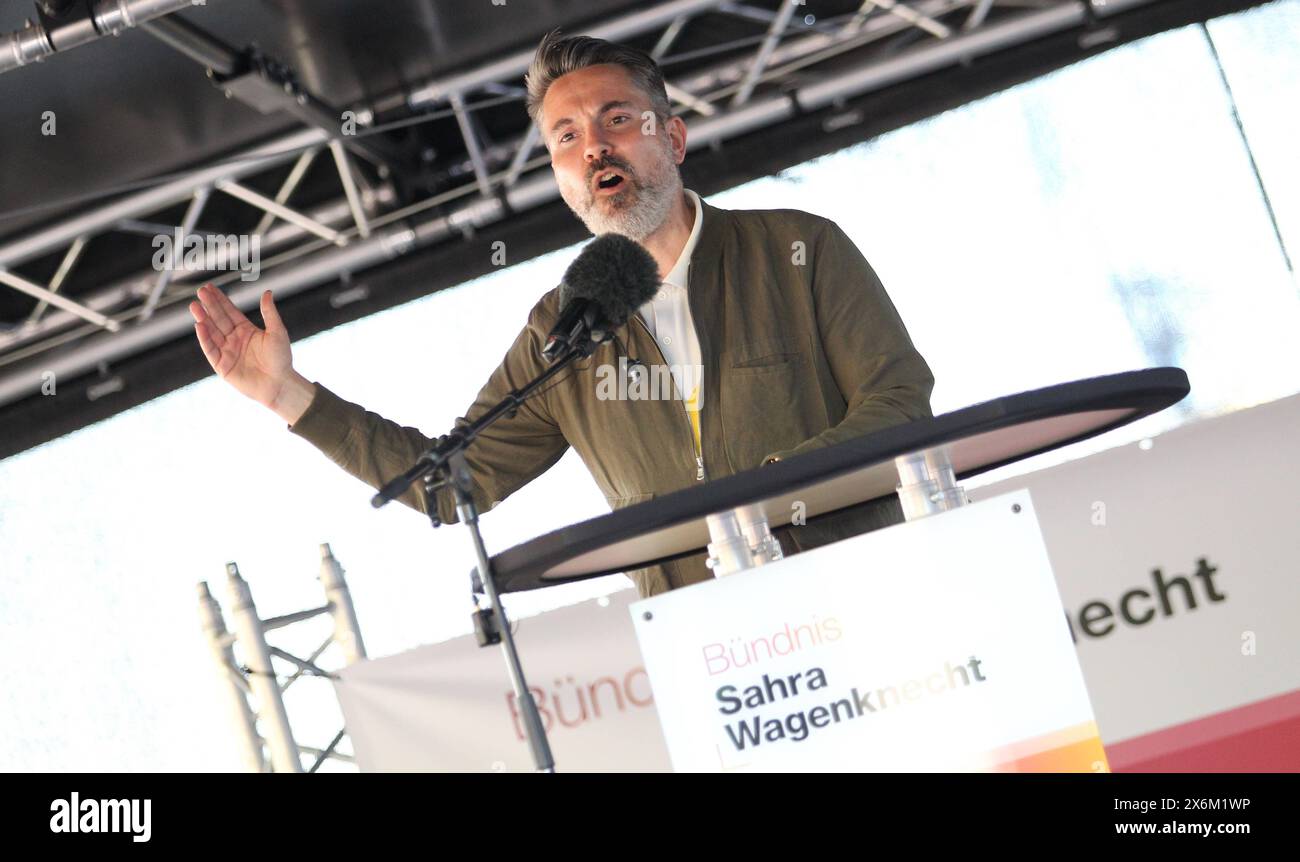 Auftaktveranstaltung zum Europawahlkampf der Partei das Bündnis Sahra Wagenknecht Vernunft und Gerechtigkeit auf dem Fischmarkt in Hamburg. Fabio de Masi , Spitzenkandidat des Bündnis Sahra Wagenknecht zur Europawahl 2024. Altona Hamburg *** Auftaktveranstaltung für die Europawahl der Sahra Wagenknecht-Allianz für Vernunft und Gerechtigkeit auf dem Hamburger Fischmarkt Fabio de Masi, Spitzenkandidat der Sahra Wagenknecht-Allianz für die Europawahl 2024 Altona Hamburg Stockfoto