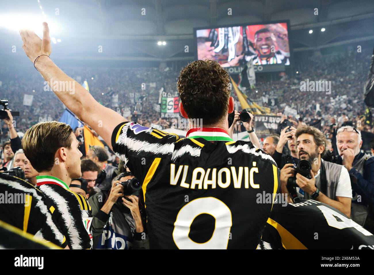 Rom, Italie. Mai 2024. Die Spieler von Juventus feiern den Sieg am Ende des italienischen Pokals, Coppa Italia, das Fußballfinalspiel zwischen Atalanta BC und Juventus FC am 15. Mai 2024 im Stadio Olimpico in Rom, Italien - Foto Federico Proietti/DPPI Credit: DPPI Media/Alamy Live News Stockfoto