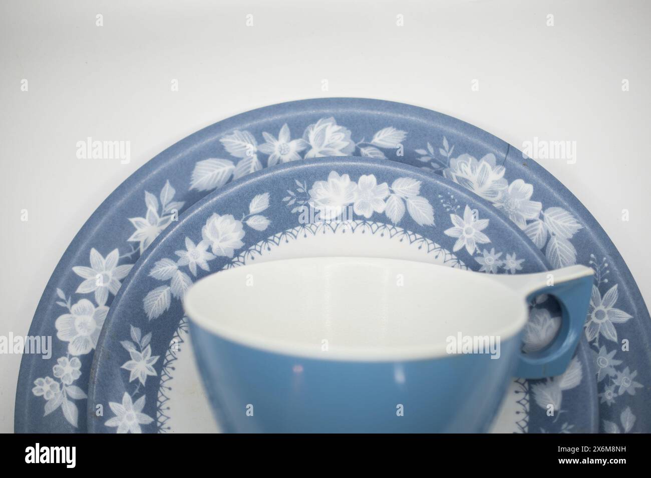 Antike Porzellanstücke Stockfoto