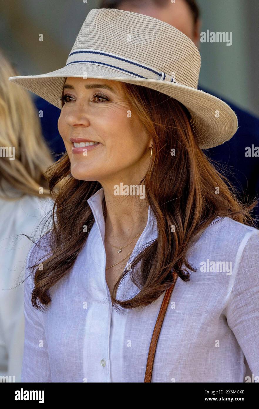 Oslo, Norwegen. Mai 2024. Queen Mary Spaziergang entlang der Hafenpromenade Bjørvika Credit: Albert Nieboer POINT THE GUE OUT/dpa/Alamy Live News Stockfoto