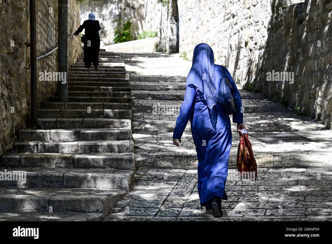 Jerusalem, Israel. Mai 2024. Die Abbildung zeigt die Altstadt von Ostjerusalem, Teil einer diplomatischen Mission nach Israel und den palästinensischen Gebieten, in Rammalah, Palästina, Donnerstag, den 16. Mai 2024. BELGA FOTO DIRK WAEM Credit: Belga News Agency/Alamy Live News Stockfoto