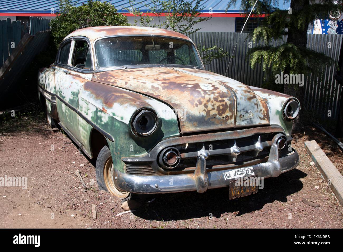 Vintage Hudson Hornet: Rustikaler Charme eines klassischen amerikanischen Autos Stockfoto
