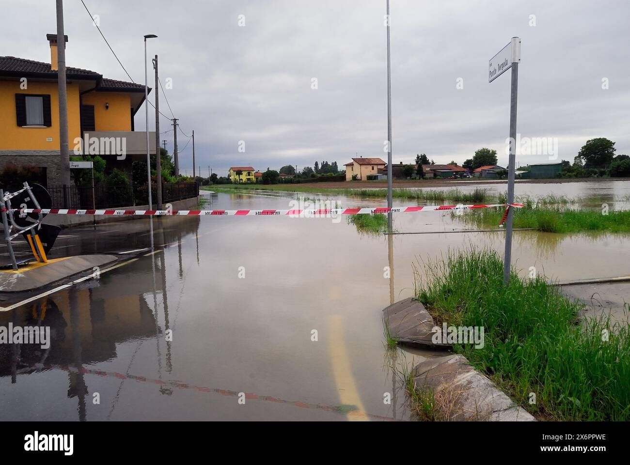 Italien, venezianische Landschaft, 16. Mai 2024. Zwei Tage starker Regen verursachen Überschwemmungen und blockierte Straßen. Unannehmlichkeiten an vielen Orten. Credits : Ferdinando Piezzi/Alamy Live News Stockfoto
