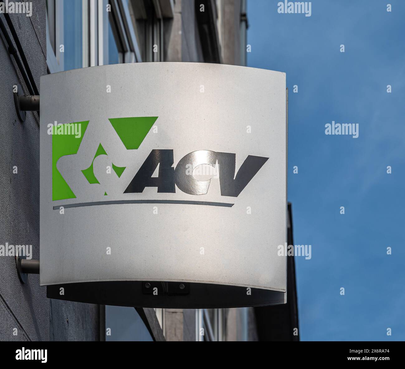 Vilvoorde, Flämisch Brabant, Belgien - 14. Mai 2024 - Zeichen und Logo der Agentur ACV Christian Union Stockfoto