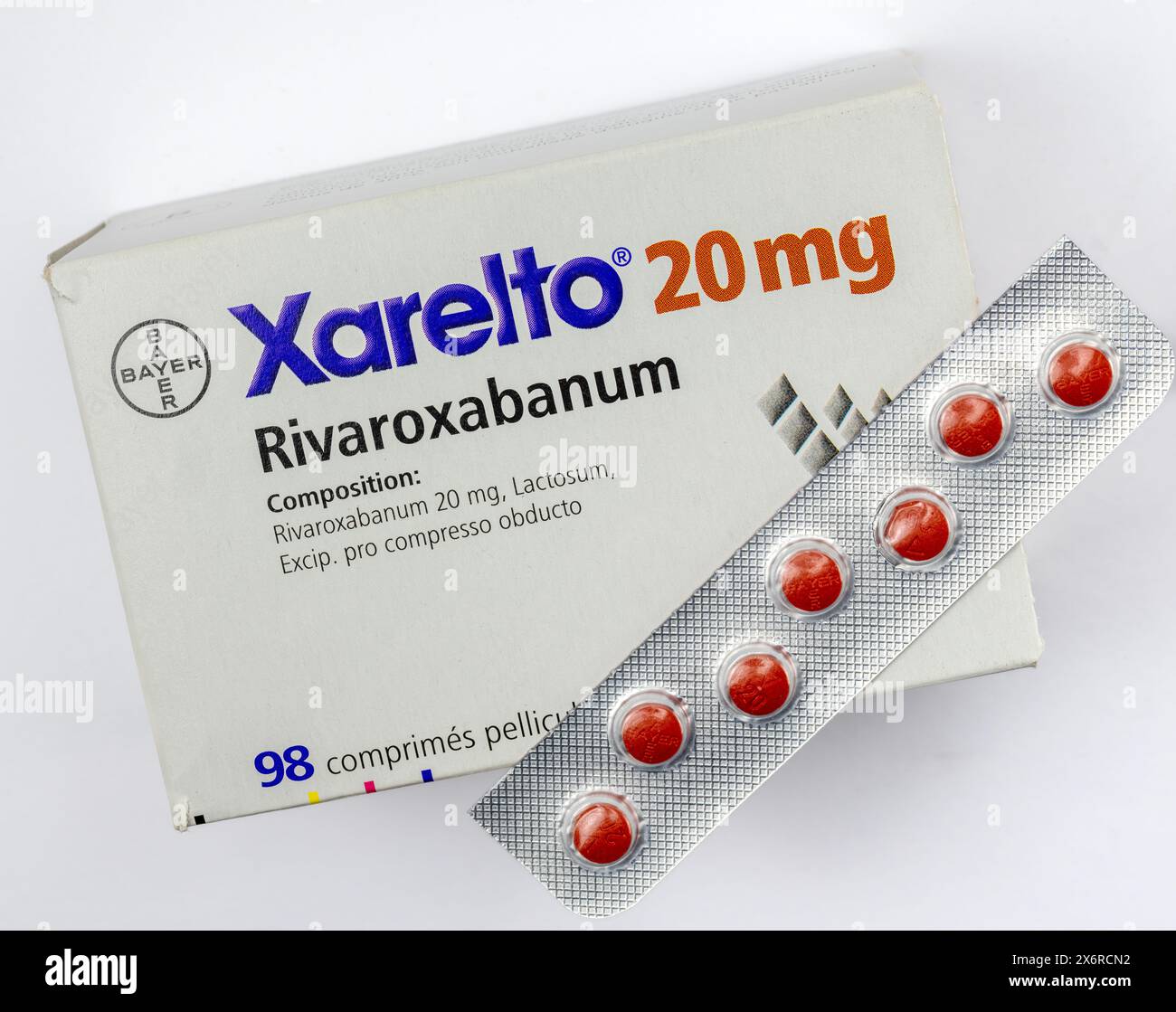 Zürich, Schweiz - 16. Mai 2024: Xarelto (Rivaroxaban) ist ein Antikoagulans des Unternehmens Bayer zur Vorbeugung und Behandlung von Blutgerinnseln Stockfoto