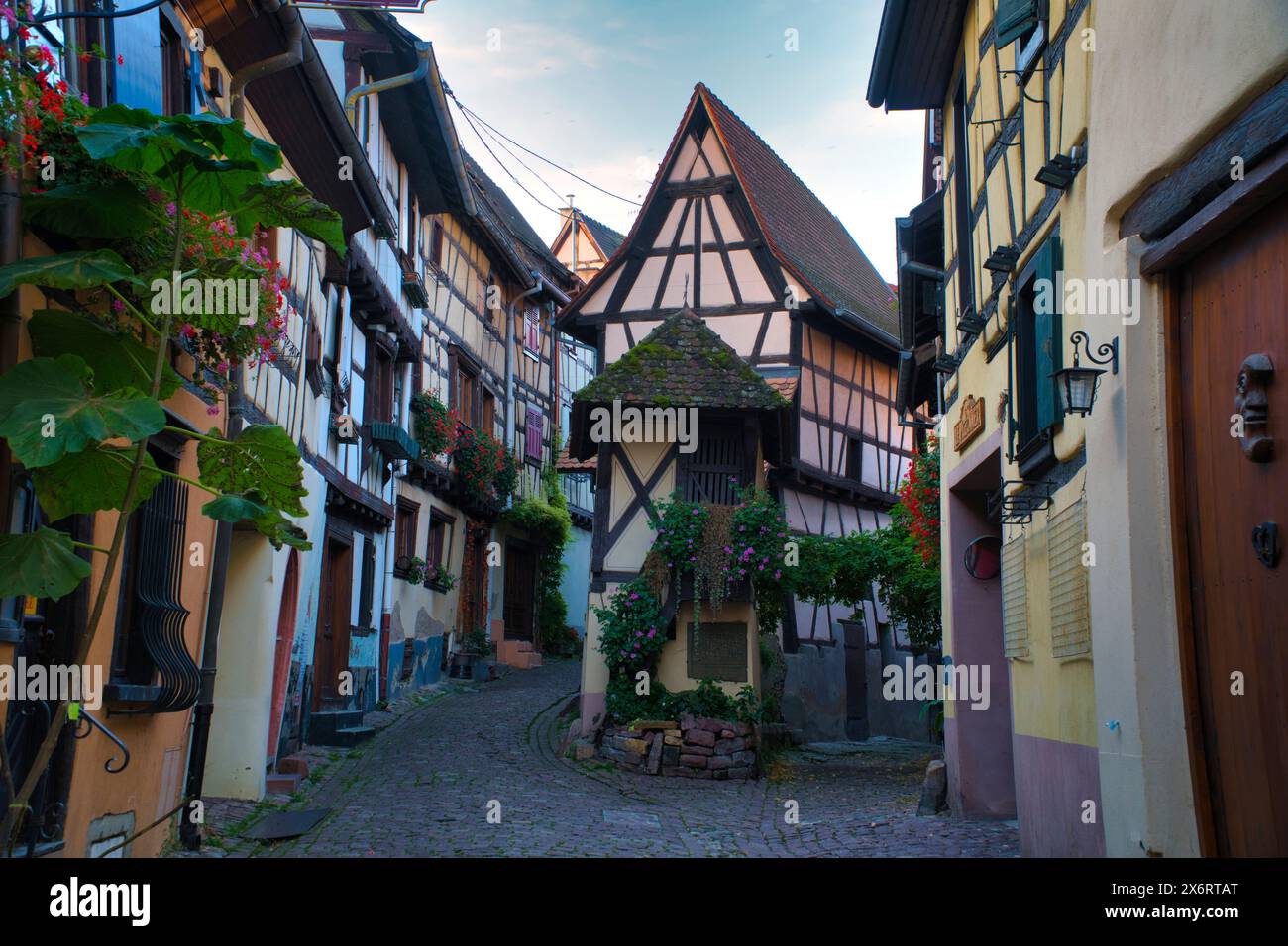 Eguisheim an der Weinstraße im Elsass bei Basel gehört zum schönen Frankreich Stockfoto