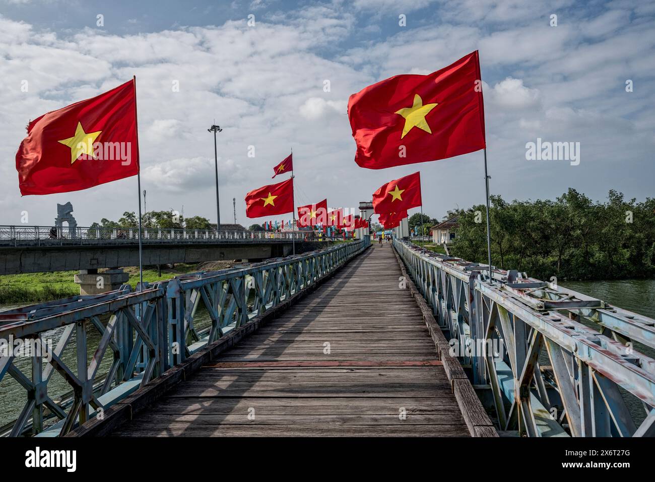 Hien Luong-Brücke, Vietnam, 17. Breitengrad, Brücke zwischen Nord- und Südvietnam Stockfoto