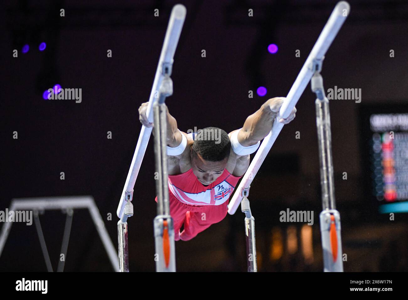 Joe Fraser (Großbritannien, Goldmedaille). Europameisterschaften München 2022: Kunstturnen, Parallel Bar Finals der Herren Stockfoto