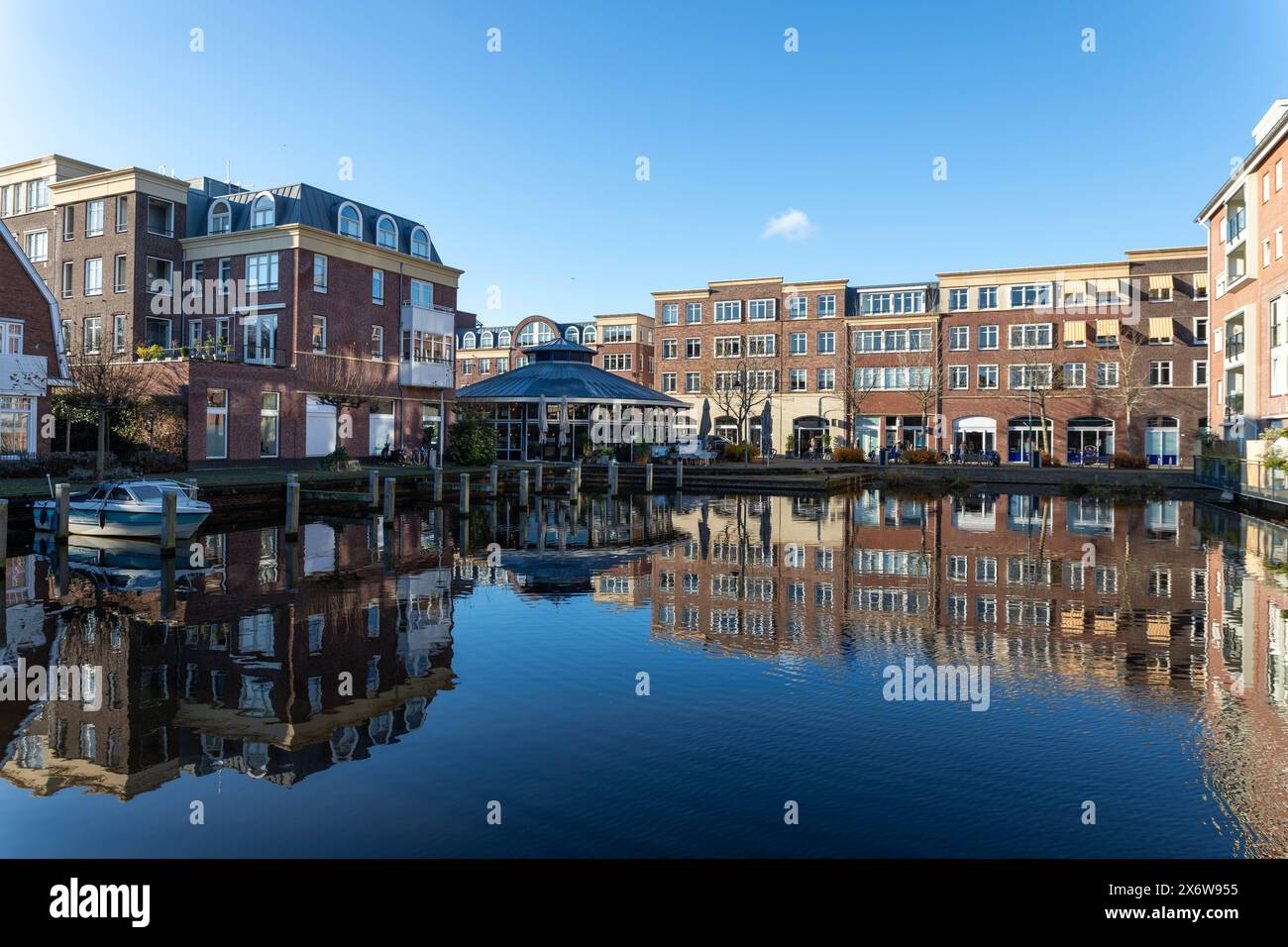 De Haven van het Voorhaven kwartier im Zentrum von Sassenheim, Zuid-Holland, Niederlande Stockfoto