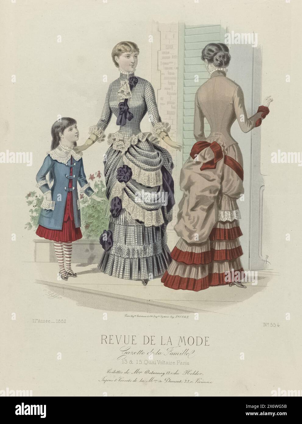 Revue de la Mode, Gazette de la Famille, 1882, 11e année, Nr. 554: Toilettes de Mme Delannoy (...), nach der Überschrift: 'Toilettes' von Delannoy. Unten finden Sie eine Zeile mit Werbetext für verschiedene Produkte. Druck aus der Modezeitschrift Revue de la Mode (1872-1913), nach Entwurf von: E. Cheffer, (auf dem Objekt erwähnt), Druckerei: Anonym, Drucker: Auguste Godchaux & Cie, (auf dem Objekt erwähnt), Paris, 1882, Papier, Gravur, Höhe ca. 375 mm x Breite ca. 270 mm Stockfoto