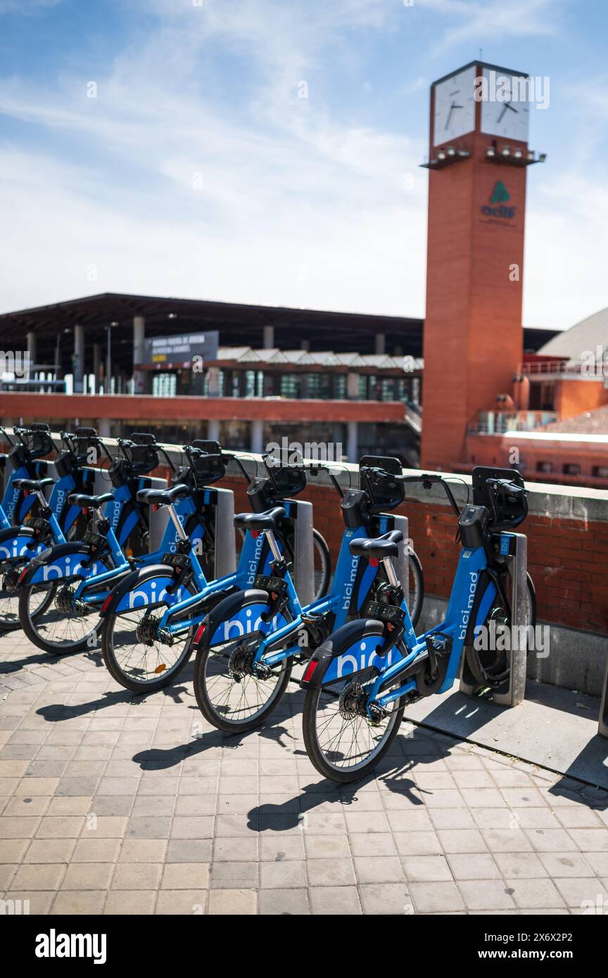 BiciMAD Bikes, ein Fahrradverleih-Programm, das vom Rathaus von Madrid, Spanien, betrieben wird Stockfoto