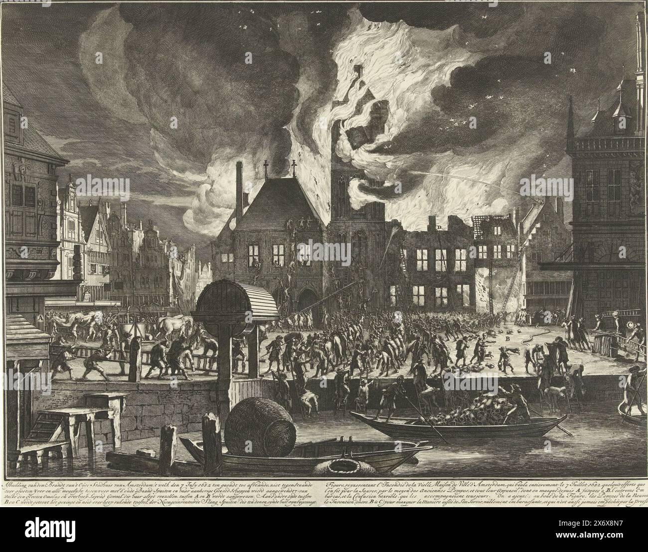 Das Feuer im Alten Rathaus von Amsterdam, 1652, Bild des Feuers des Alten Rathauses von Amsterdam: es brannte am 7. Juli 1652 (...) nieder, Figur repräsentativ für den Vorfall des Vielle Maison de Ville d’Amsterdam, qui brula entierement le 7 juillet 1652 (...) (Titel zum Objekt), der Brand im Alten Rathaus von Amsterdam und einigen angrenzenden Gebäuden am 7. Juli 1652. Um die alte und neue Art, einen Brand zu löschen, zu veranschaulichen. Links wird versucht, das Feuer mit Eimern und Leitern zu löschen, rechts wird das Feuer mit Löschschläuchen bekämpft. Mit vierzeiliger Beschriftung in Stockfoto