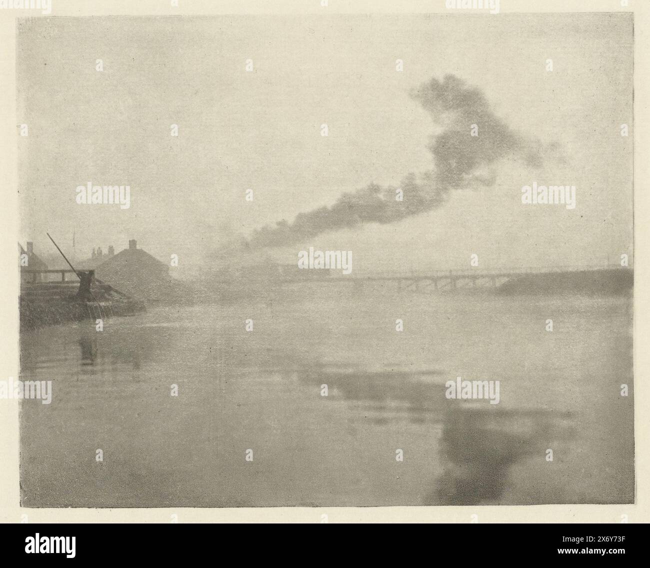 Flusslandschaft mit Eisenbahnbrücke, The Bridge (Titel auf Objekt), Marsh Leaves (Titel der Serie), fotomechanischer Druck, Peter Henry Emerson (zugeschrieben), anonym, Herausgeber: David Nutt (zugeschrieben), Großbritannien, 1890–1895, Höhe, 99 mm x Breite, 124 mm, Höhe, 177 mm x Breite, 266 mm Stockfoto