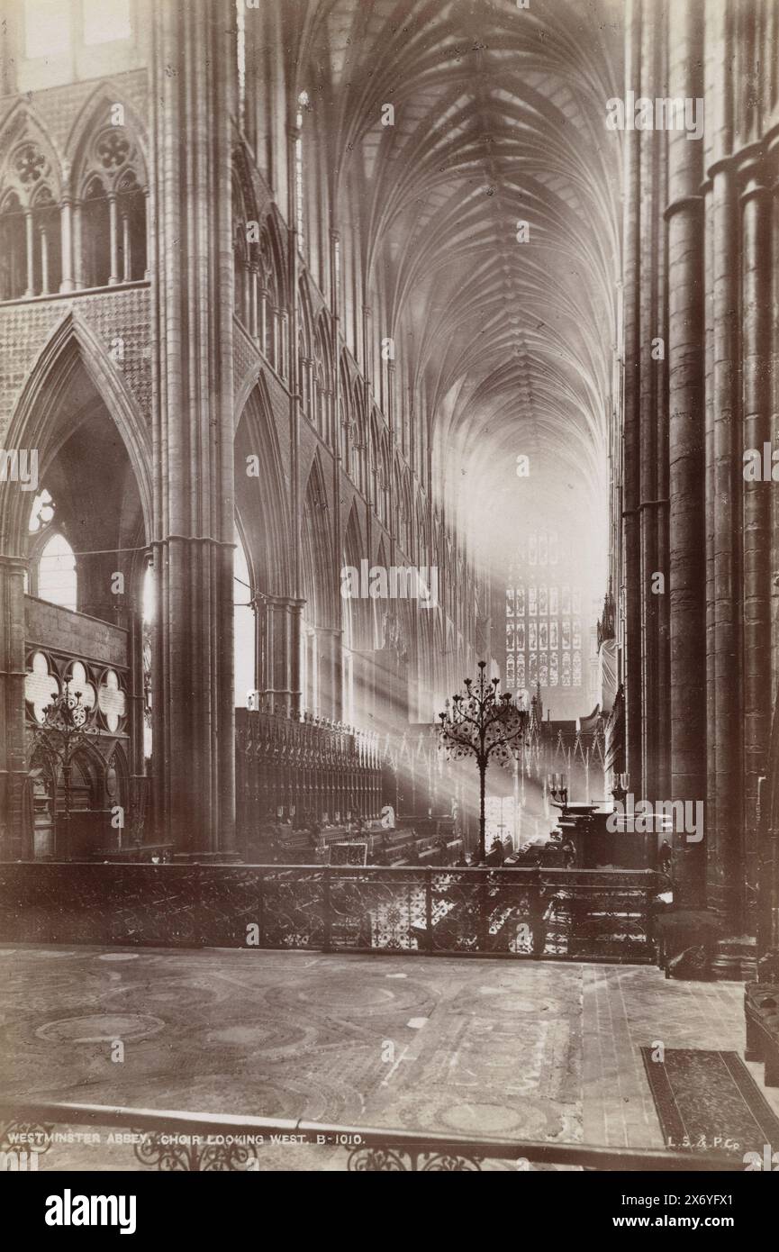 Innenraum der Westminster Abbey, London, Westminster Abbey, Chor Looking West (Titel auf Objekt), Foto, anonym, Verlag: The London Stereoscopic and Photographic Company, (erwähnt auf Objekt), London, 1859 - 1900, Papier, Albumendruck, Höhe, 200 mm x Breite, 133 mm Stockfoto
