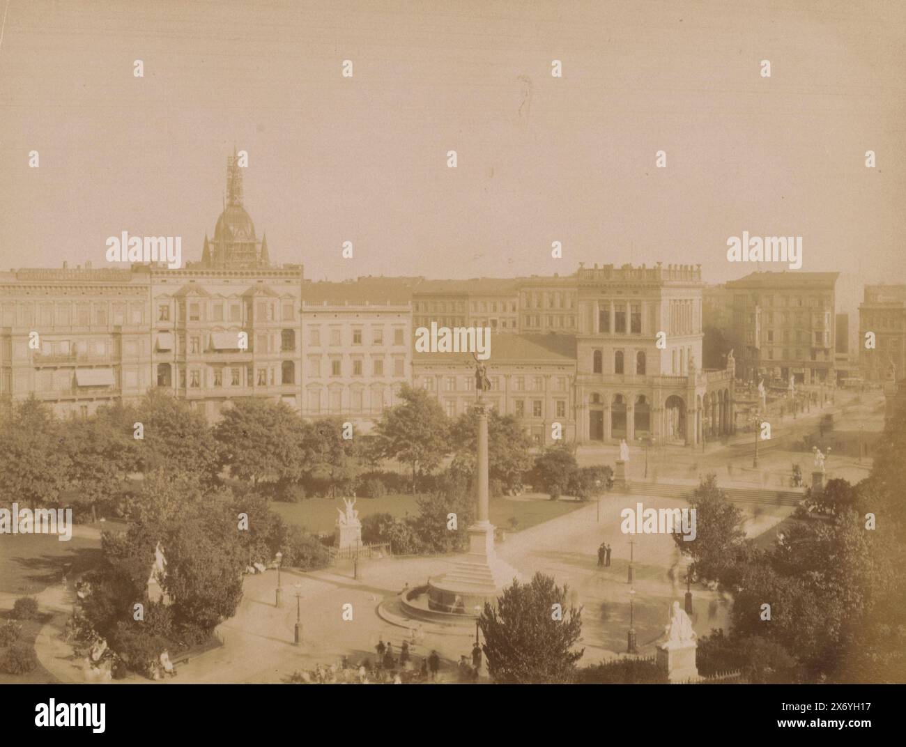 Blick auf den Belle-Alliance-Platz in Berlin, Foto, Friedrich Albert Schwartz, (auf dem Objekt erwähnt), Berlin, 1892, Papier, Albumendruck, Höhe, 158 mm x Breite, 210 mm Stockfoto