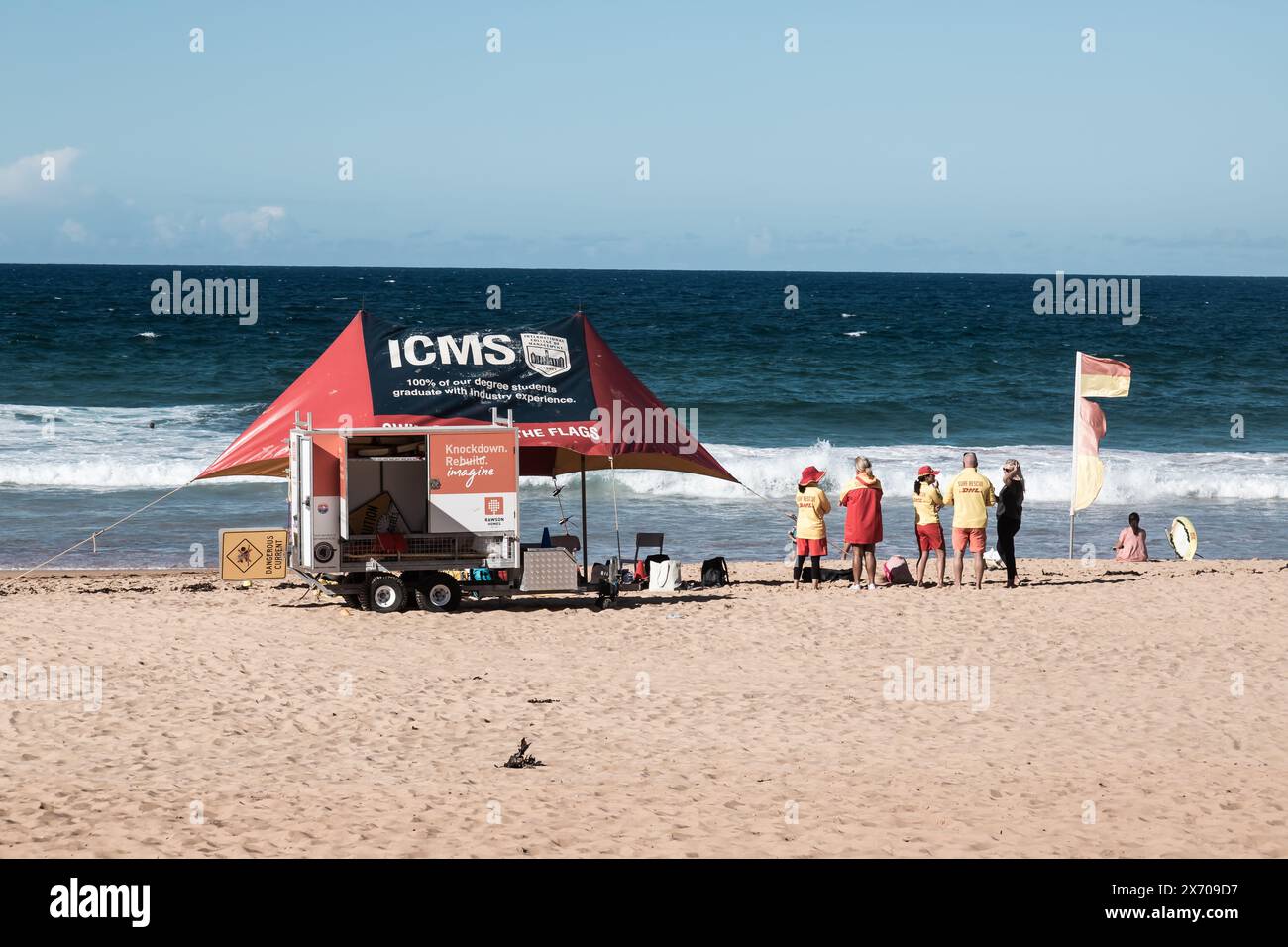 Warriewood Beach, Northern Beaches, Sydney, ist ein wunderschöner, malerischer 500 Meter langer, goldener Sandstrand, der zwischen Mona Vale Headland und Turime verläuft Stockfoto