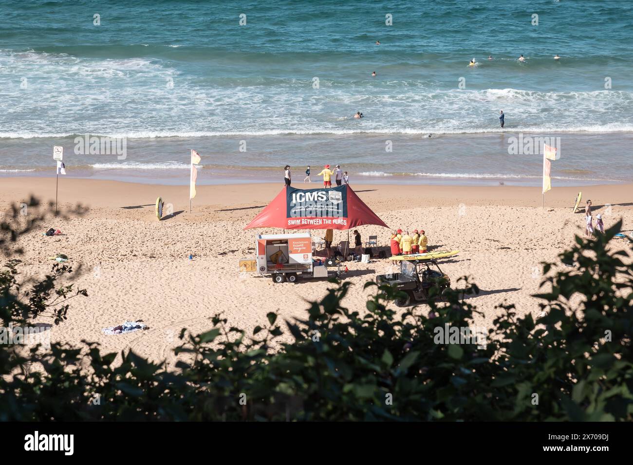 Warriewood Beach, Northern Beaches, Sydney, ist ein wunderschöner, malerischer 500 Meter langer, goldener Sandstrand, der zwischen Mona Vale Headland und Turime verläuft Stockfoto