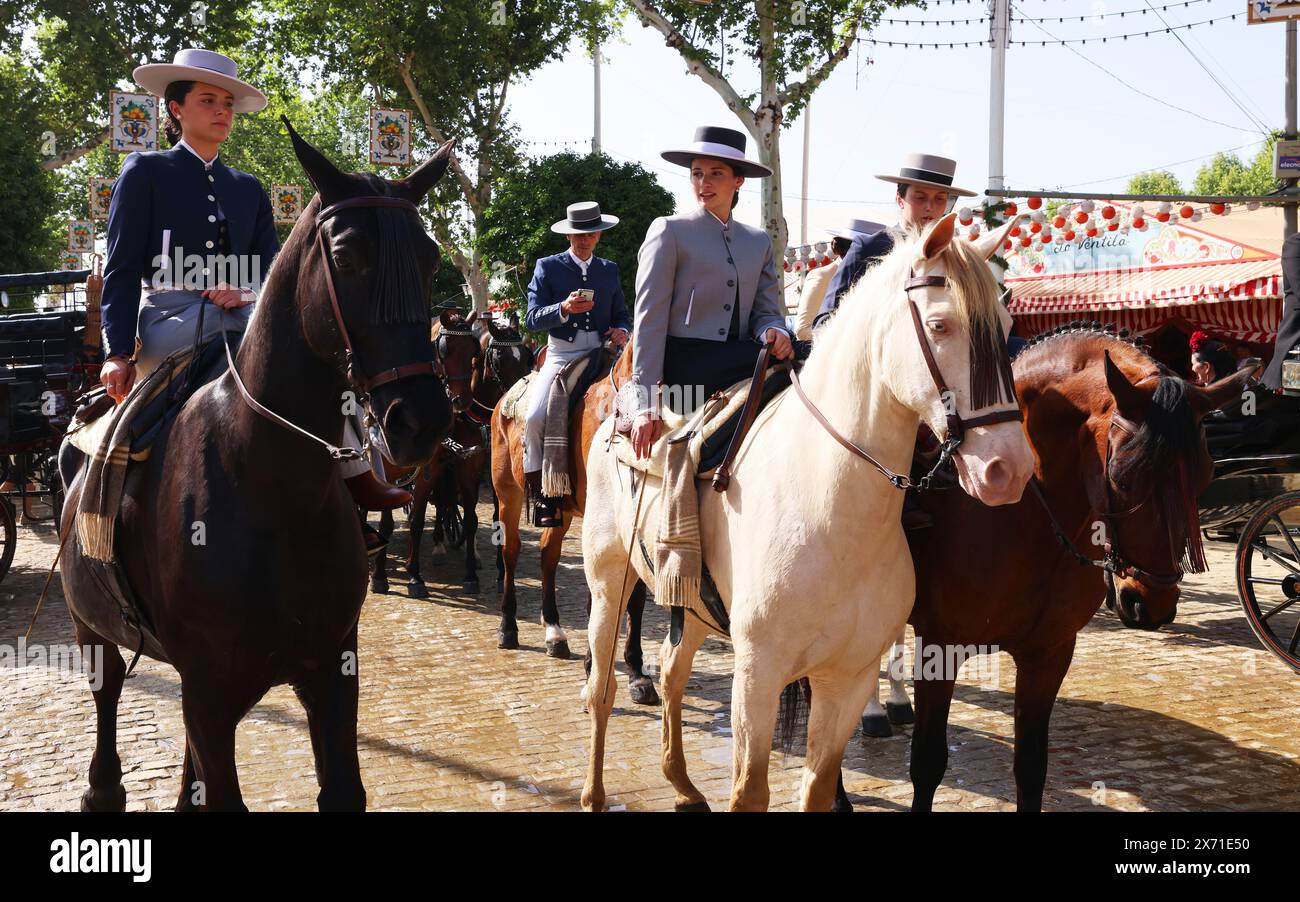 Flamenco, Abril Fair, Aprilmesse, Pferd, Sevilla, Reiter, Reiterin, Andalusien, Spanien, Beauty, Feria de Abril in Sevilla Stockfoto