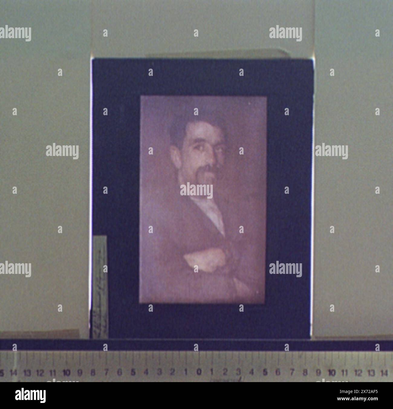 The Schmied of Lyme Regis, Date basiert auf Detroit, Thistle Publications (1912)., Fotografie eines Gemäldes., Detroit Publishing Co. No. A 50129., Geschenk; State Historical Society of Colorado; 1949, Blacksmiths. Stockfoto