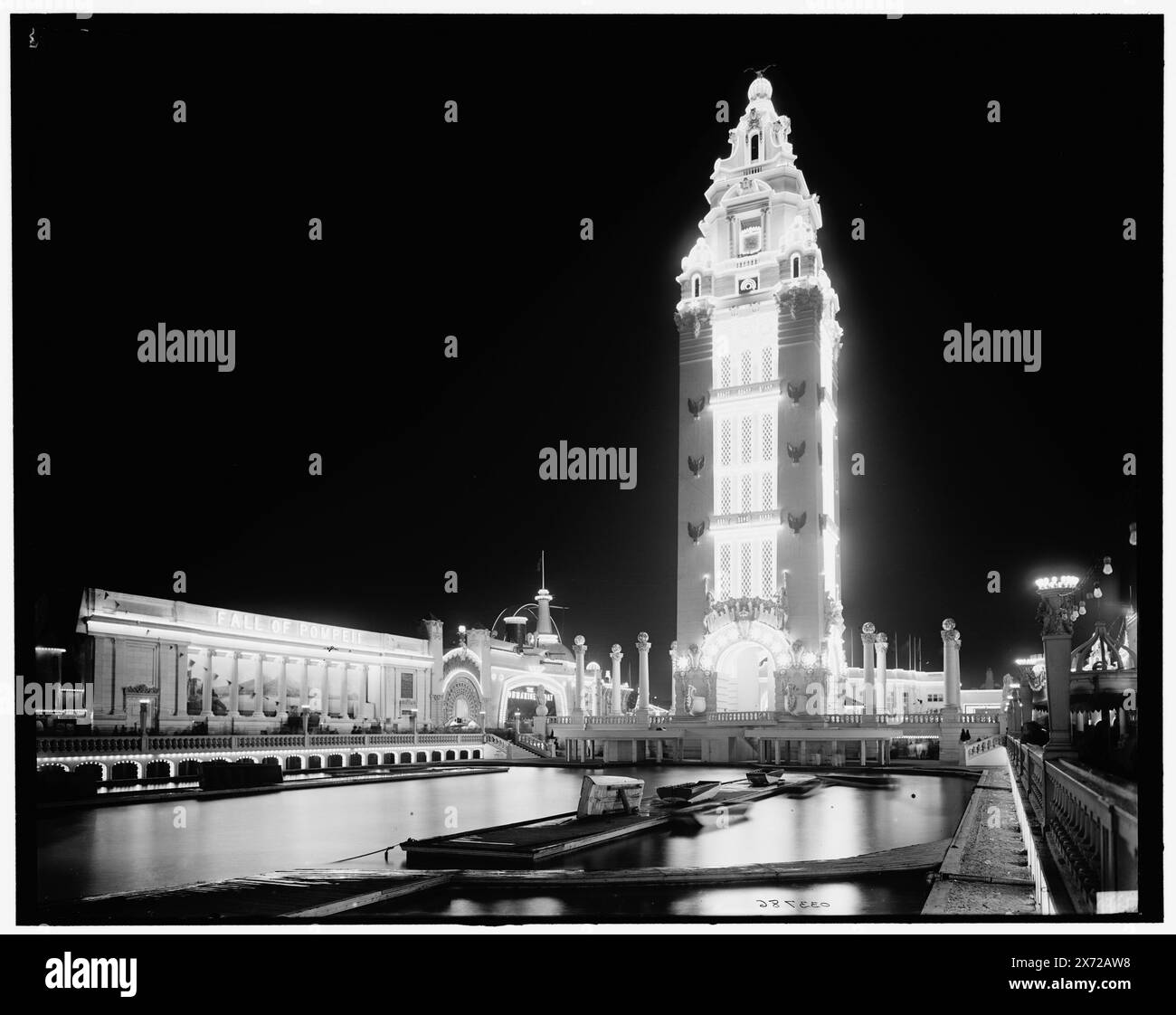 Dreamland Park at Night, Coney Island, N.Y., Titel aus Jacke, '465' auf negativ. Detroit Publishing Co.-Nr. 033786., Geschenk; State Historical Society of Colorado; 1949, Vergnügungsparks. , Beleuchtung. , Nacht. , Usa, New York (Bundesstaat), New York. Stockfoto