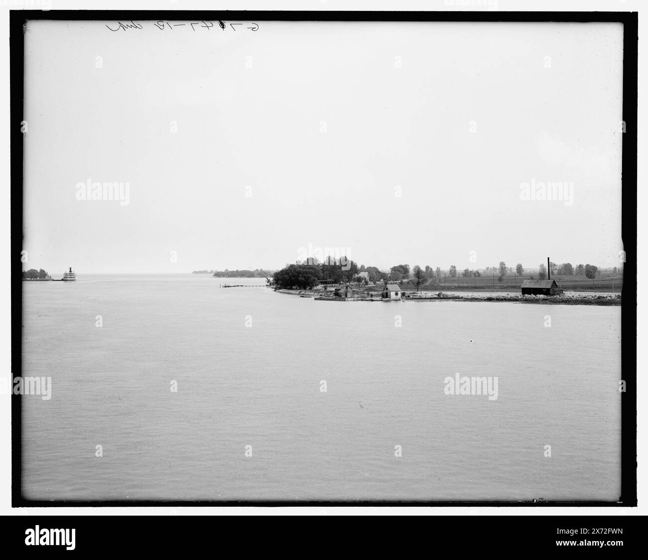 Kanadische Küste von Peche Island, Lake St. Clair, Titel von Jacke., ursprünglich rechter Abschnitt eines Panoramas; andere Abschnitte nicht in Sammlung., 'G 7047 R dup' auf negativ., Detroit Publishing Co.-Nr. 039456., Geschenk; State Historical Society of Colorado; 1949, Waterfronts. , Seen und Teiche. Kanada, Ontario, Saint Clair, Lake. Stockfoto
