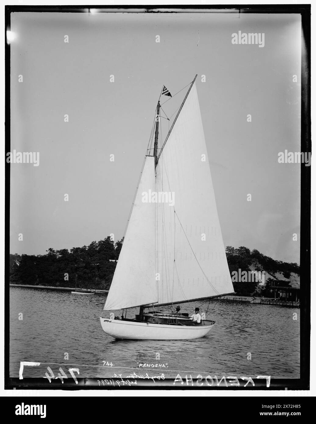 Kenosha, Attribution basiert auf Titel und Nummerierung., '744' und 'Doyhurton Y.C.(?) No Detroit Publishing Co. No., Gift; State Historical Society of Colorado; 1949, Kenosha (Yacht), Yachts. Stockfoto