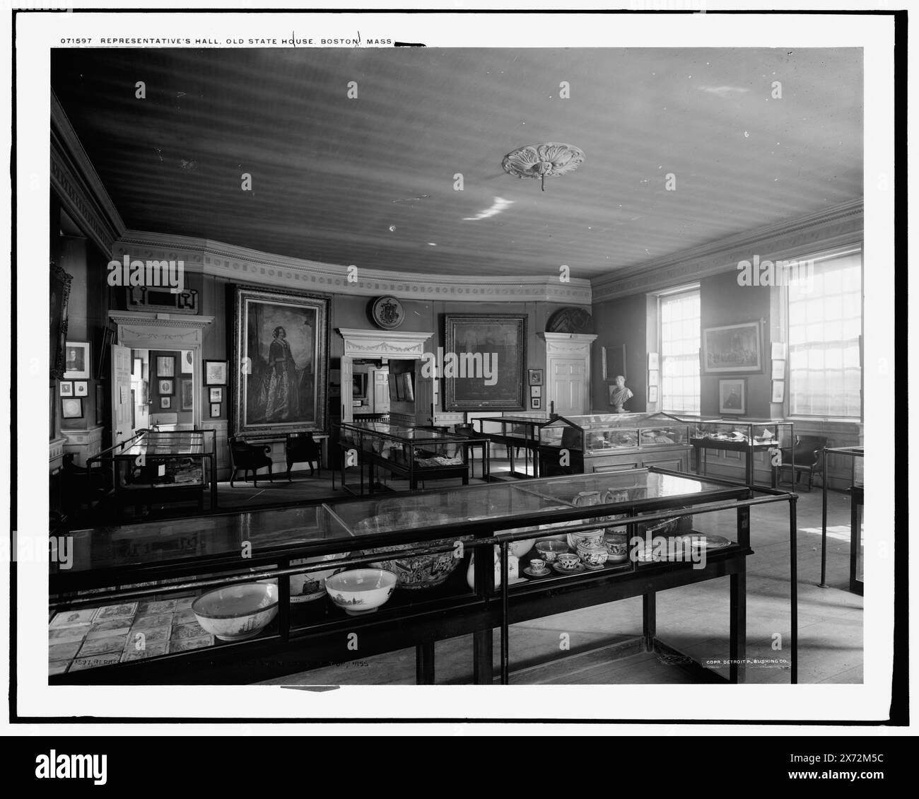 Repräsentantenhaus, Blick nach Osten, Old State House, Boston, Mass. Teil der Old State House Collection, Detroit Publishing Co. No 071597., Geschenk; State Historical Society of Colorado; 1949, Capitols. , Innenräume. , Galerien und Museen. , Usa, Massachusetts, Boston. Stockfoto