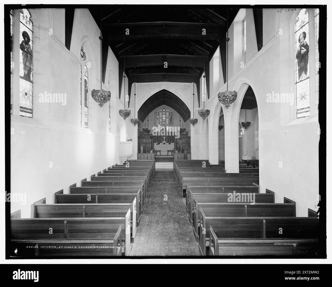 Innenraum, St. Mary's Church, Walkerville, Ont., Detroit Publishing Co.-Nr. 043136., Geschenk; State Historical Society of Colorado; 1949, anglikanische Kirchen. , Innenräume. , Kanada, Ontario, Windsor. Stockfoto