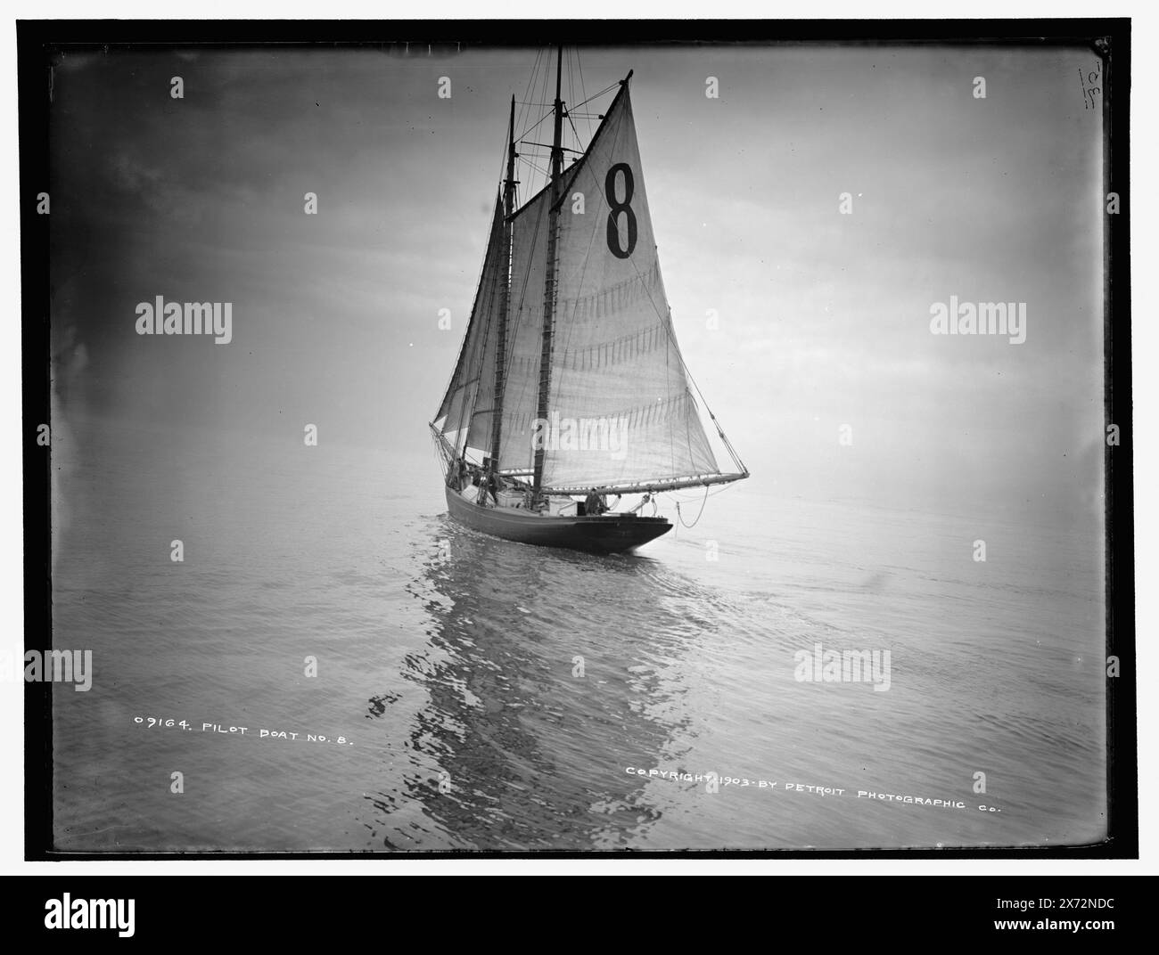 Pilot Boat No. 8, '35' auf negativ., Foto des Schoners (Quelle: C. Seavey, 2017), Detroit Publishing Co.-Nr. 09164., Geschenk; State Historical Society of Colorado; 1949, Pilot Boats. , Segelboote. Stockfoto
