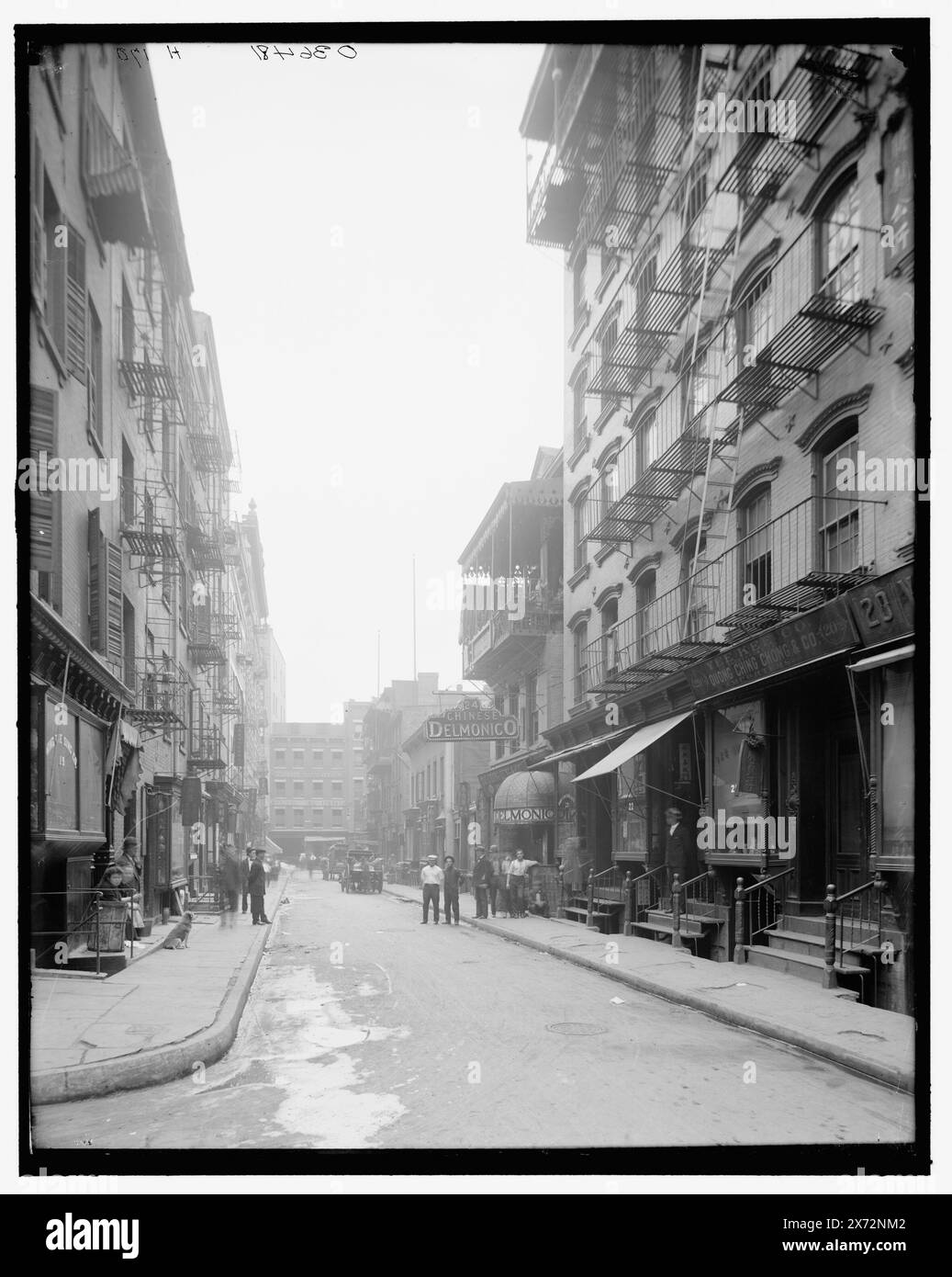 Pell Street, Chinatown, New York, New York, New York, Titel aus Jacke. 'h 170' auf negativ., Detroit Publishing Co.-Nr. 036481., Geschenk; State Historical Society of Colorado; 1949, Streets. , Ethnische Viertel. , Usa, New York (Bundesstaat), New York. Stockfoto