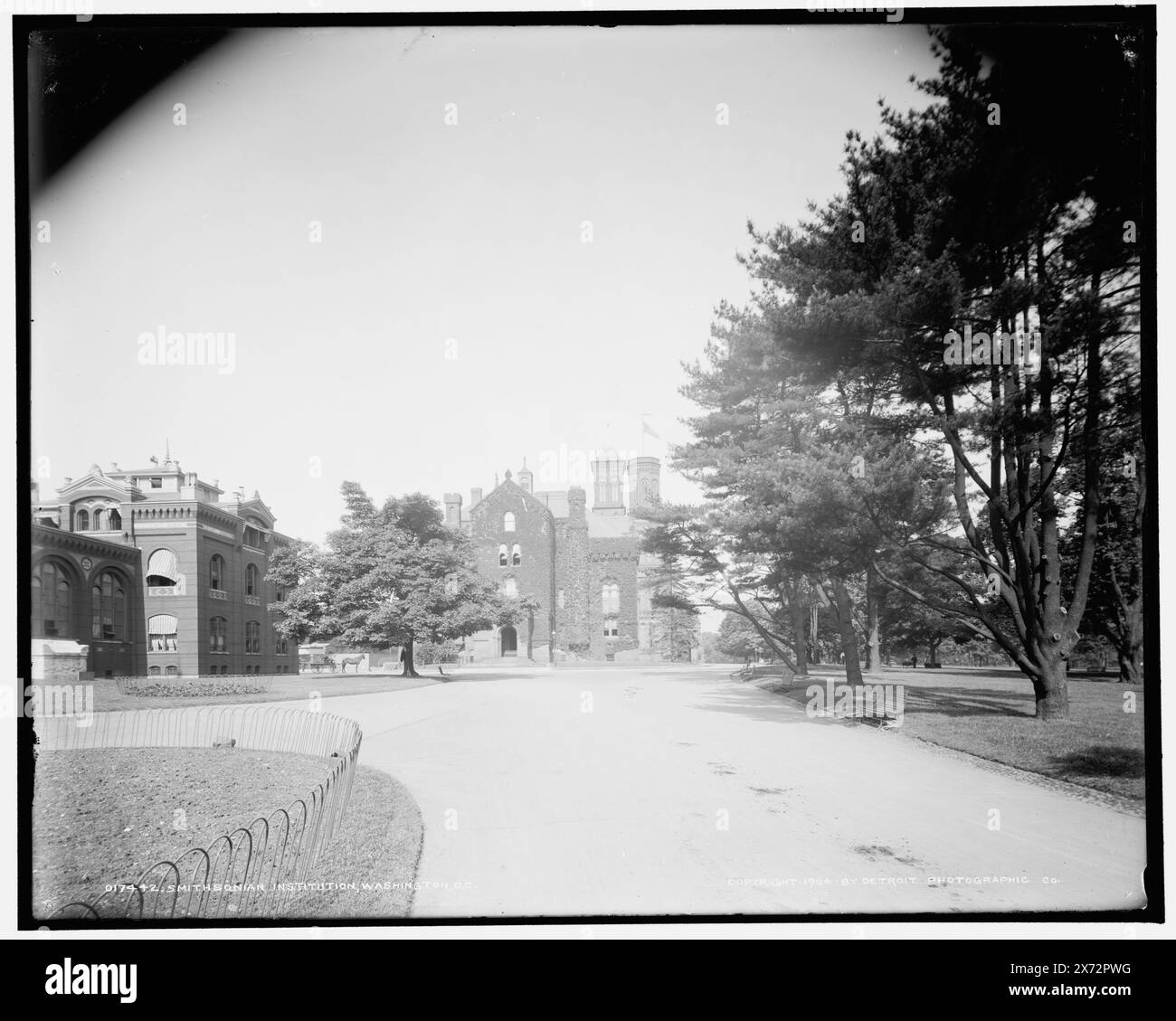 Smithsonian Institution, Washington, D.C., 'G 1790' auf negativ, Detroit Publishing Co.-Nr. 017442., Geschenk; State Historical Society of Colorado; 1949, Smithsonian Institution. , Galerien und Museen. , Vereinigte Staaten, District of Columbia, Washington (D.C.) Stockfoto
