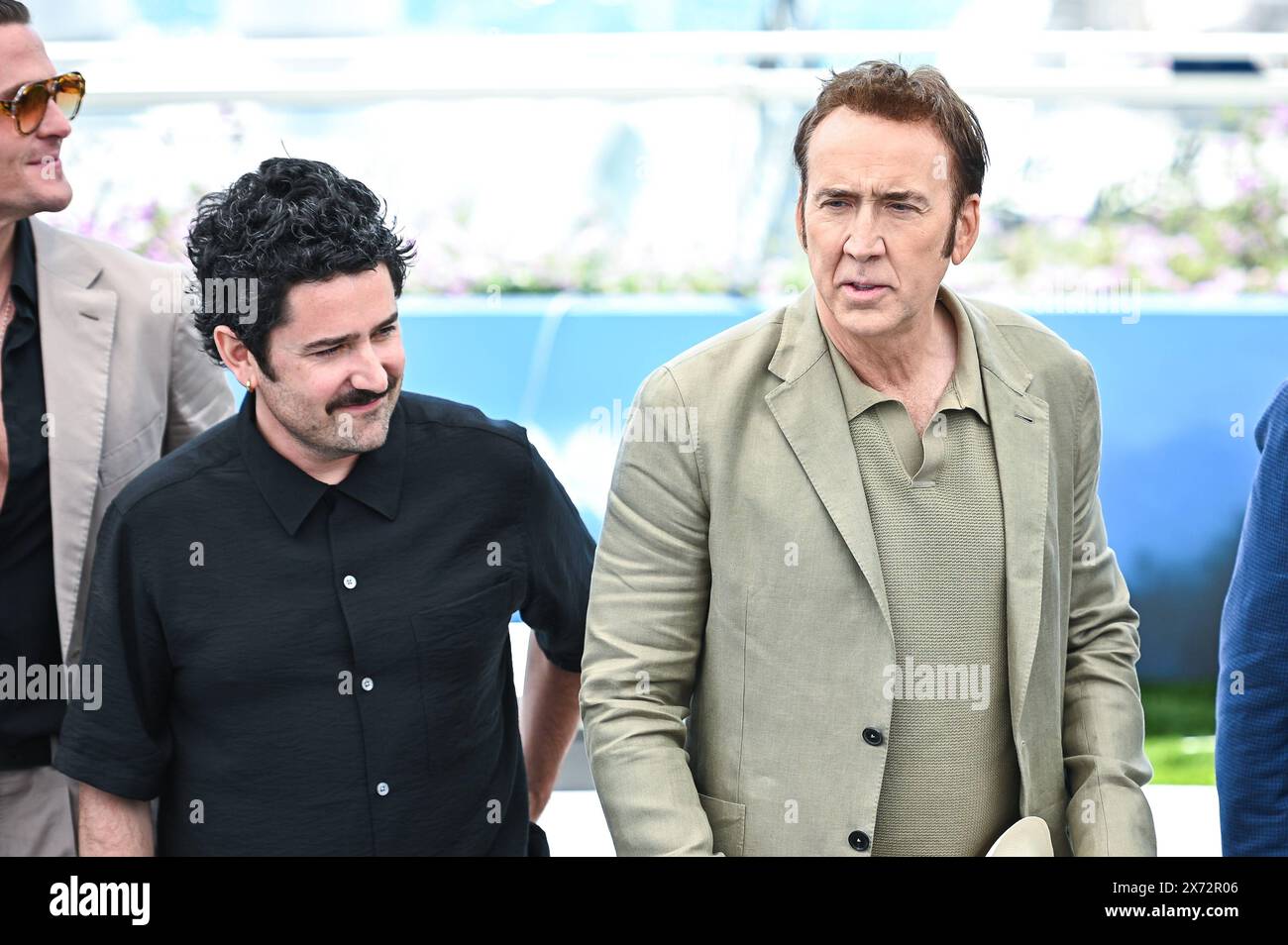 News - der Surfer Photocall - das 77. Jährliche Filmfestival von Cannes Lorcan Finnegan und Nicolas Cage nehmen am Surfer Photocall beim 77. Jährlichen Filmfestival von Cannes im Palais des Festivals am 17. Mai 2024 in Cannes Teil. Cannes Palais des Festival Frankreich Copyright: XStefanosxKyriazisx/xLiveMediax LPN 1355834 Stockfoto