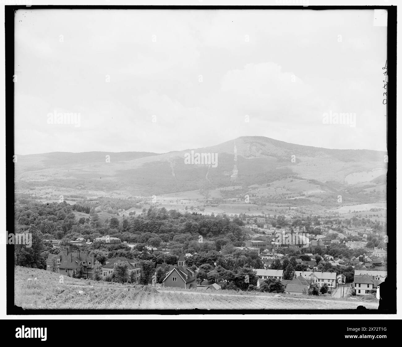 Greylock Mountain, Adams, Mass., Titel aus Jacke, '4217' auf negativ. Detroit Publishing Co.-Nr. 034898., Geschenk; State Historical Society of Colorado; 1949, Mountains. , Usa, Massachusetts, Adams. , Usa, Massachusetts, Greylock, Mount. Stockfoto