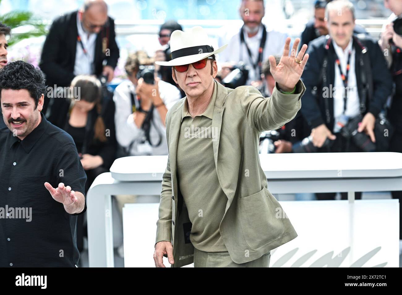 News - The Surfer Photocall - das 77. Jährliche Filmfestival von Cannes Nicolas Cage nimmt am 77. Jährlichen Filmfestival von Cannes am 17. Mai 2024 in Cannes Teil. Cannes Palais des Festival Frankreich Copyright: XStefanosxKyriazisx/xLiveMediax LPN 1355847 Stockfoto