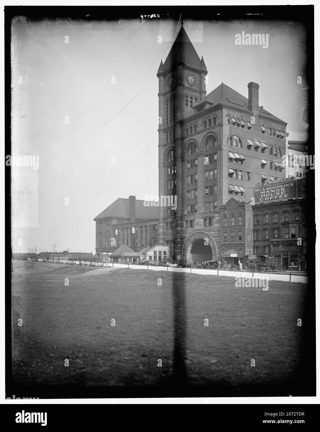 Illinois Central Railway Depot, Chicago, Illinois, Titel aus Jacke, möglicherweise von Hans Behm., negativ gebrochen oben links und aufgeklebt. Detroit Publishing Co. No. 034704., Geschenk; State Historical Society of Colorado; 1949, Railroad Stations. , Usa, Illinois, Chicago. Stockfoto