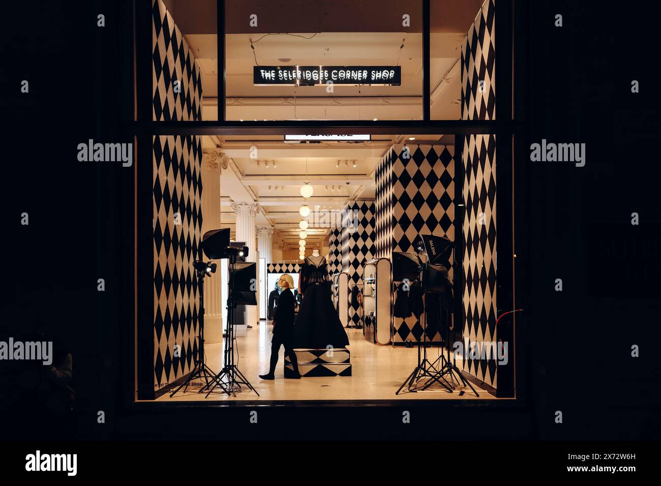 London, Vereinigtes Königreich – 25. September 2023: Selfridges, auch bekannt als Selfridges and Co, ein gehobenes Kaufhaus in London Stockfoto