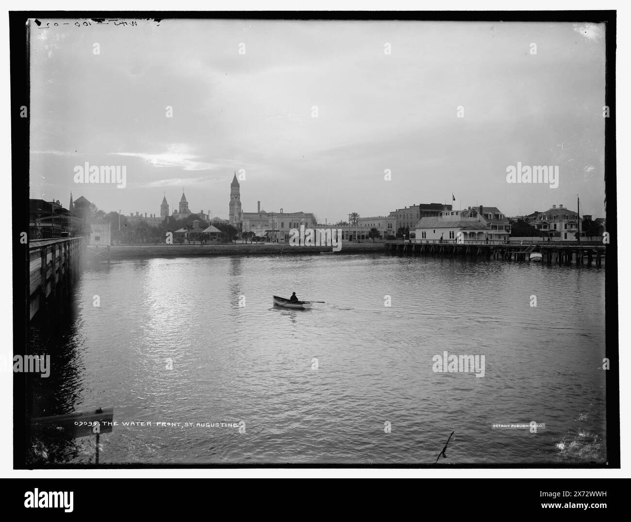 Water Front, St. Augustine, The, 'WHJ 100-02' auf negativ, Detroit Publishing Co.-Nr. 09099., Geschenk; State Historical Society of Colorado; 1949, Waterfronts. , Usa, Florida, Saint Augustine. Stockfoto