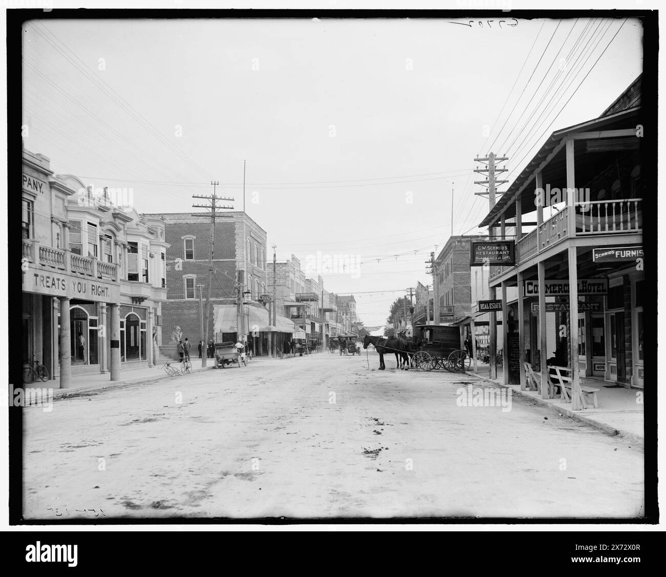 12th Street, Blick nach Osten, Miami, Florida, Titel aus Jacke. g 7702 auf negativ., Detroit Publishing Co.-Nr. 500037., Geschenk; State Historical Society of Colorado; 1949, Commercial Streets. , Usa, Florida, Miami. Stockfoto