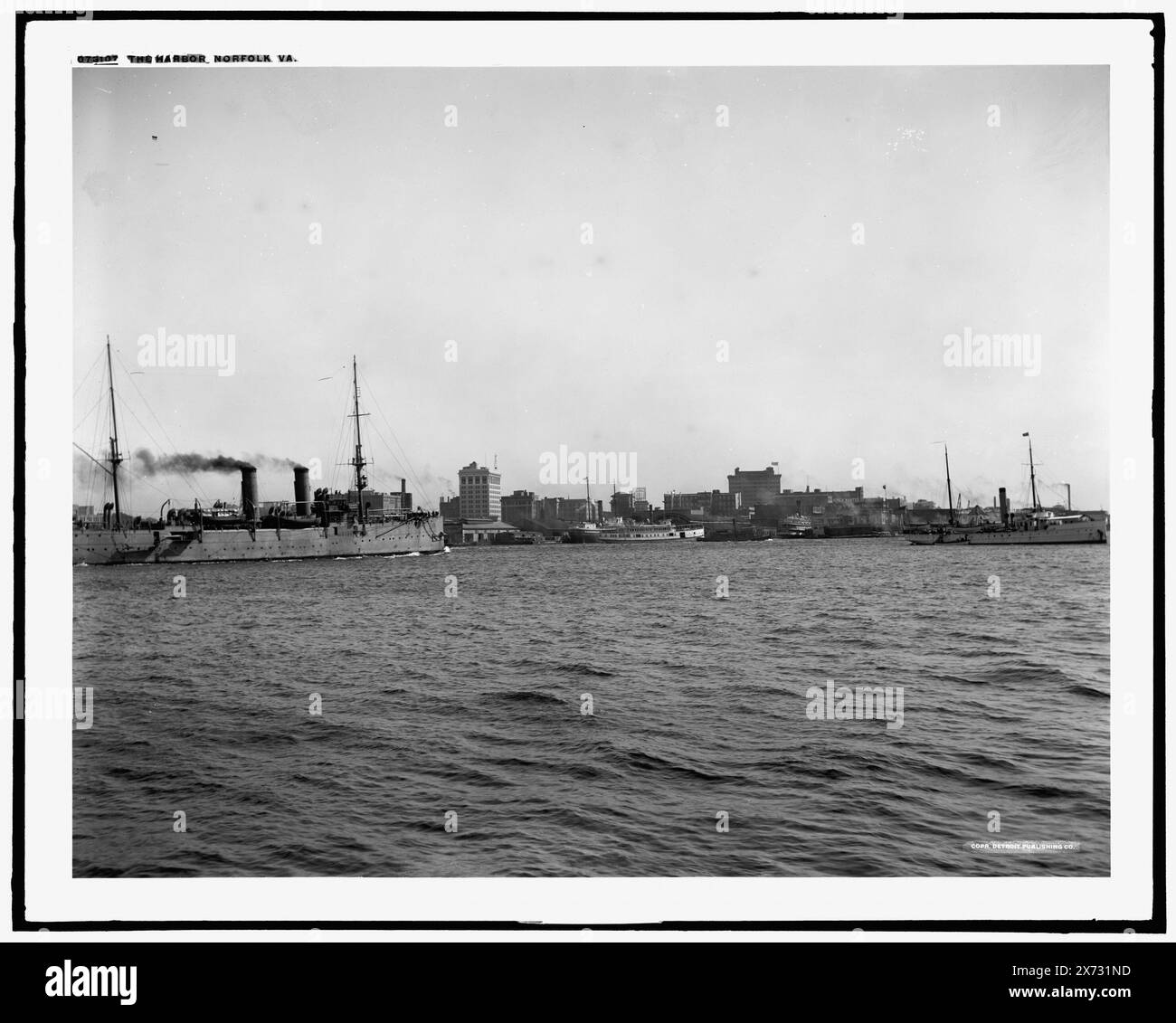 The Harbor, Norfolk, Virginia, Detroit Publishing Co. No. 073107., Geschenk; State Historical Society of Colorado; 1949, Harbors. , Usa, Virginia, Norfolk. Stockfoto