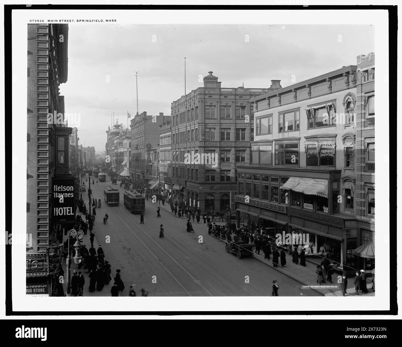 Main Street, Springfield, Mass., Detroit Publishing Co.-Nr. 072936., Geschenk; State Historical Society of Colorado; 1949, Streets. , Kommerzielle Einrichtungen. , Usa, Massachusetts, Springfield. Stockfoto