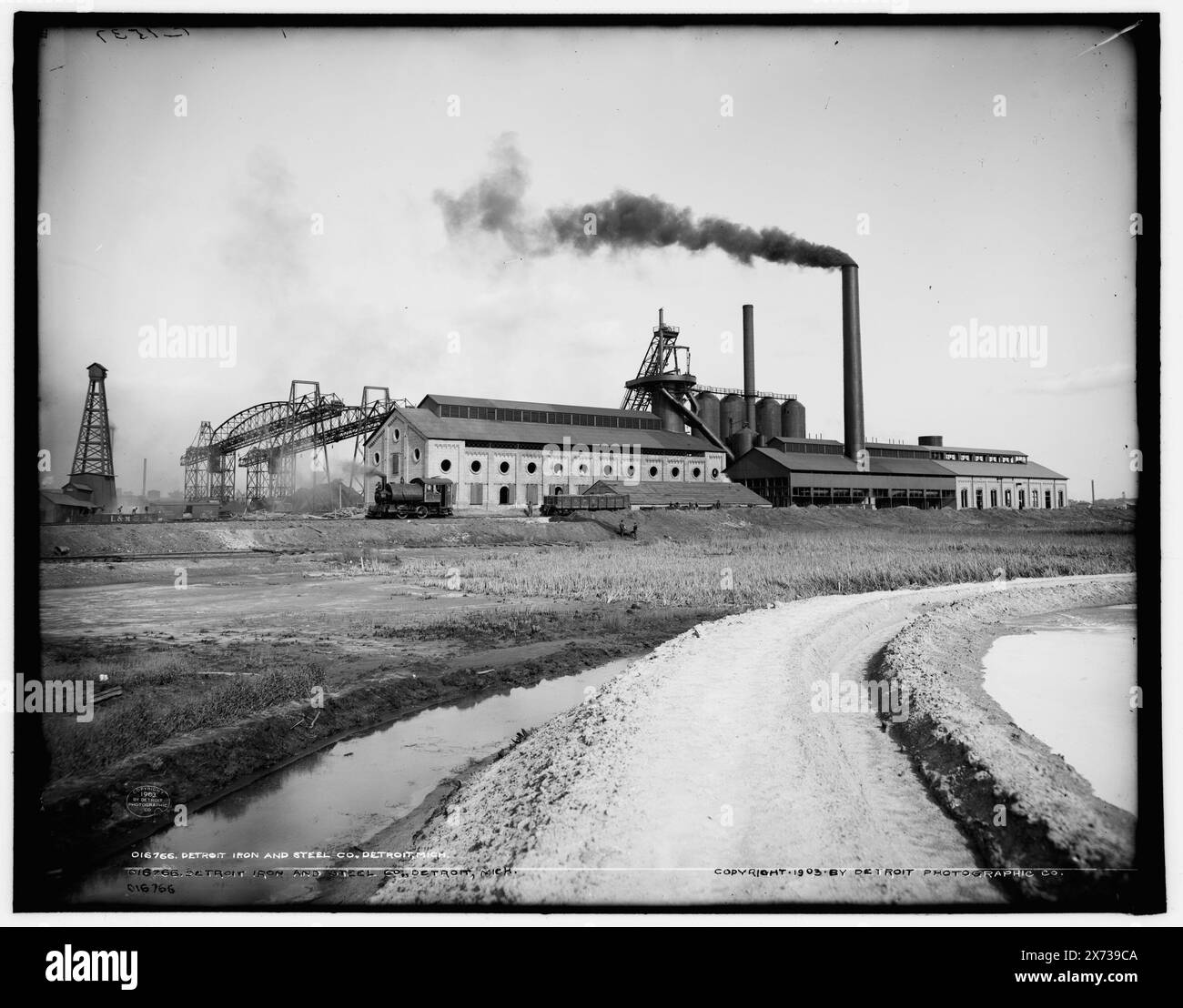 Detroit Iron and Steel Co., Detroit, mir., 'G 1537' auf negativ., Detroit Publishing Co.-Nr. 016766., Geschenk; State Historical Society of Colorado; 1949, Iron Industry. , Stahlindustrie. , Industrieanlagen. , Usa, Michigan, Detroit. Stockfoto