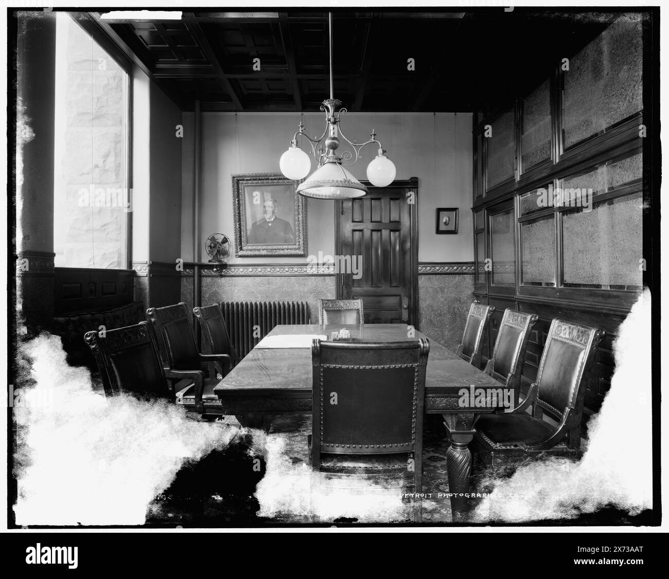 Dime Savings Bank, Direktorenzimmer, Detroit Publishing Co.-Nr. 042553., Geschenk; State Historical Society of Colorado; 1949, Banks. , Konferenzräume. , Usa, Michigan, Detroit. Stockfoto