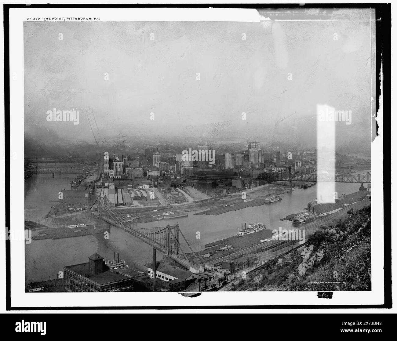 The Point, Pittsburgh, Pa., Detroit Publishing Co. Nein 071369., Geschenk; State Historical Society of Colorado; 1949, Rivers. , Usa, Pennsylvania, Pittsburgh. Stockfoto